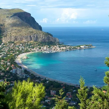 Apple Green Mondello Beach Palermo